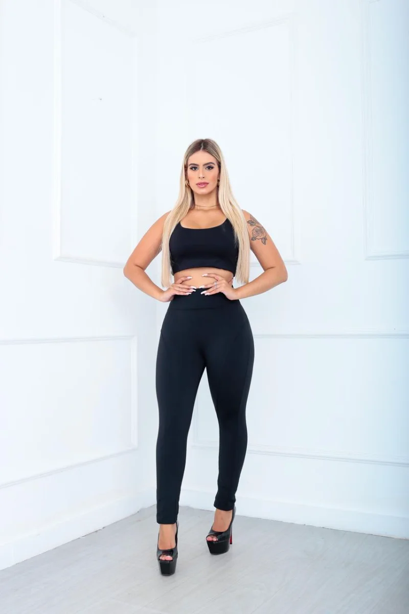 Calça montaria Preta flanelada lisa Peluciada